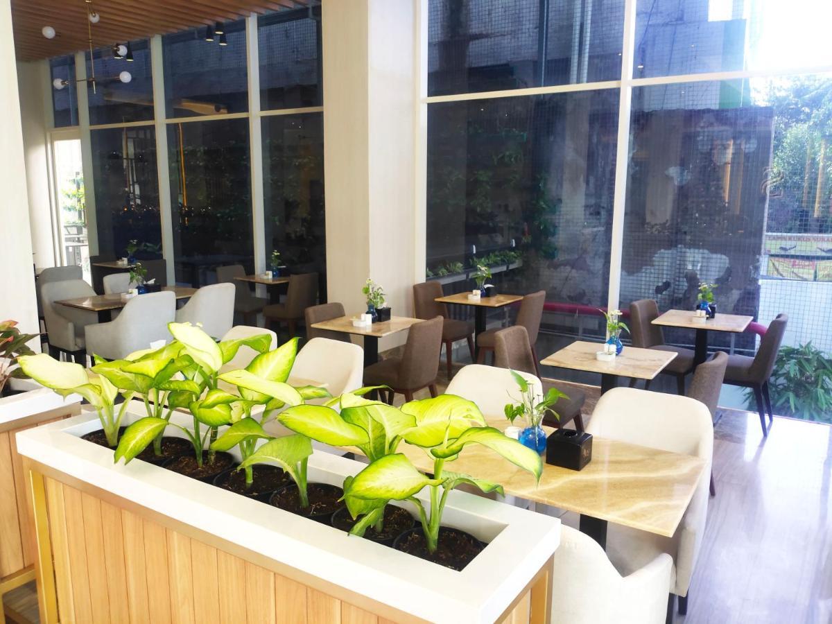 Surabaya River View Hotel Dış mekan fotoğraf