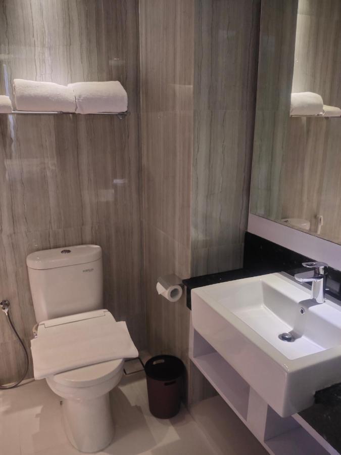 Surabaya River View Hotel Dış mekan fotoğraf