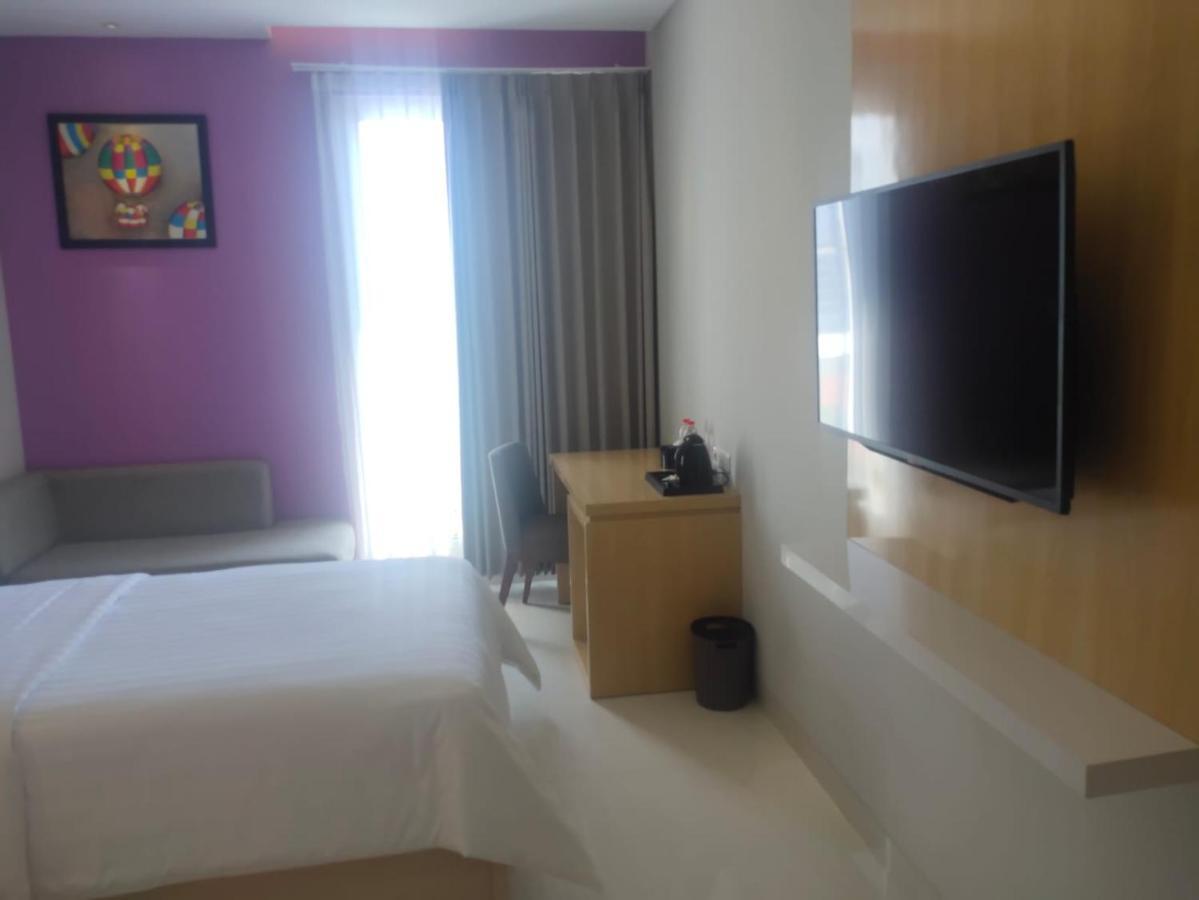 Surabaya River View Hotel Dış mekan fotoğraf